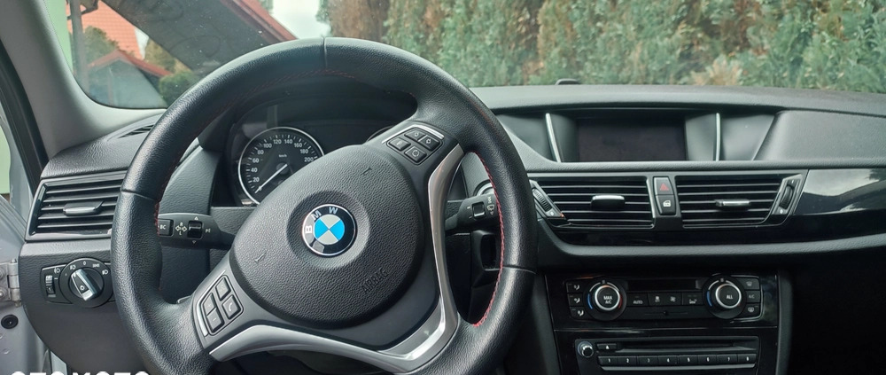 BMW X1 cena 53900 przebieg: 105000, rok produkcji 2013 z Łochów małe 172